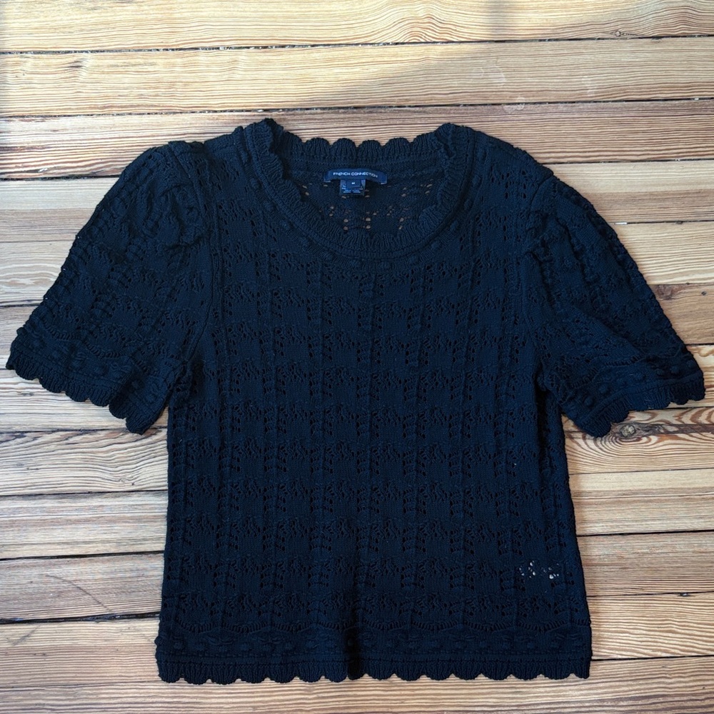 Open knit short sleeve sweater